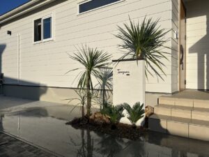 氷見市 Ｉ様邸/玄関前外構工事